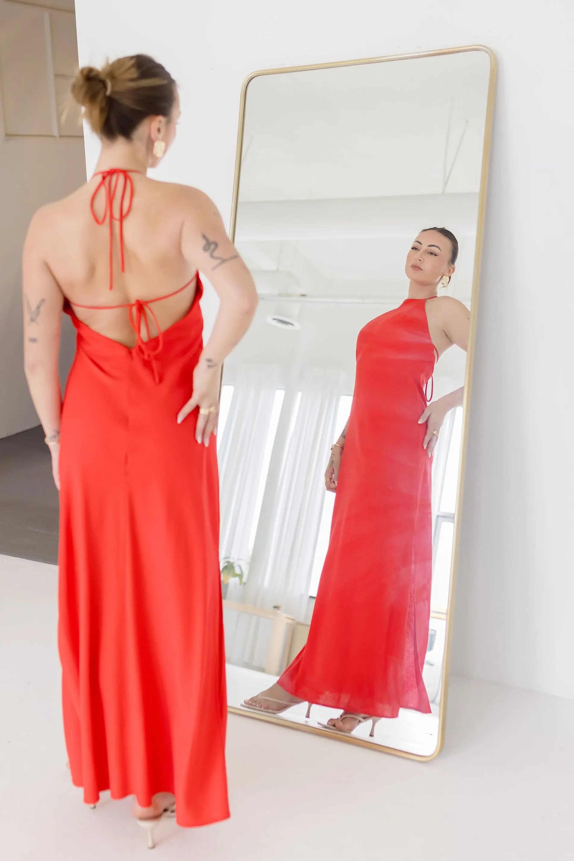 Leticia Sleeveless Halter Tie Maxi Dress Red