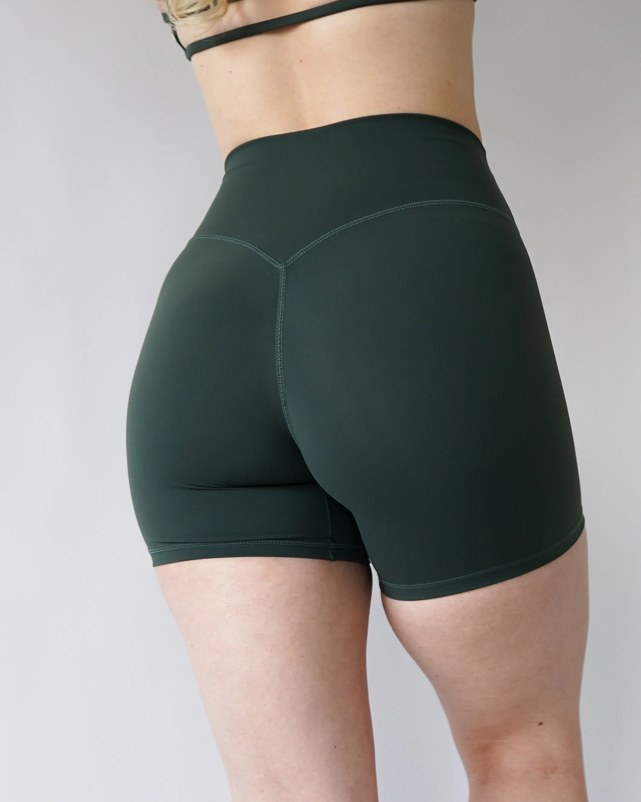 Performance Biker Shorts 6” - Forest