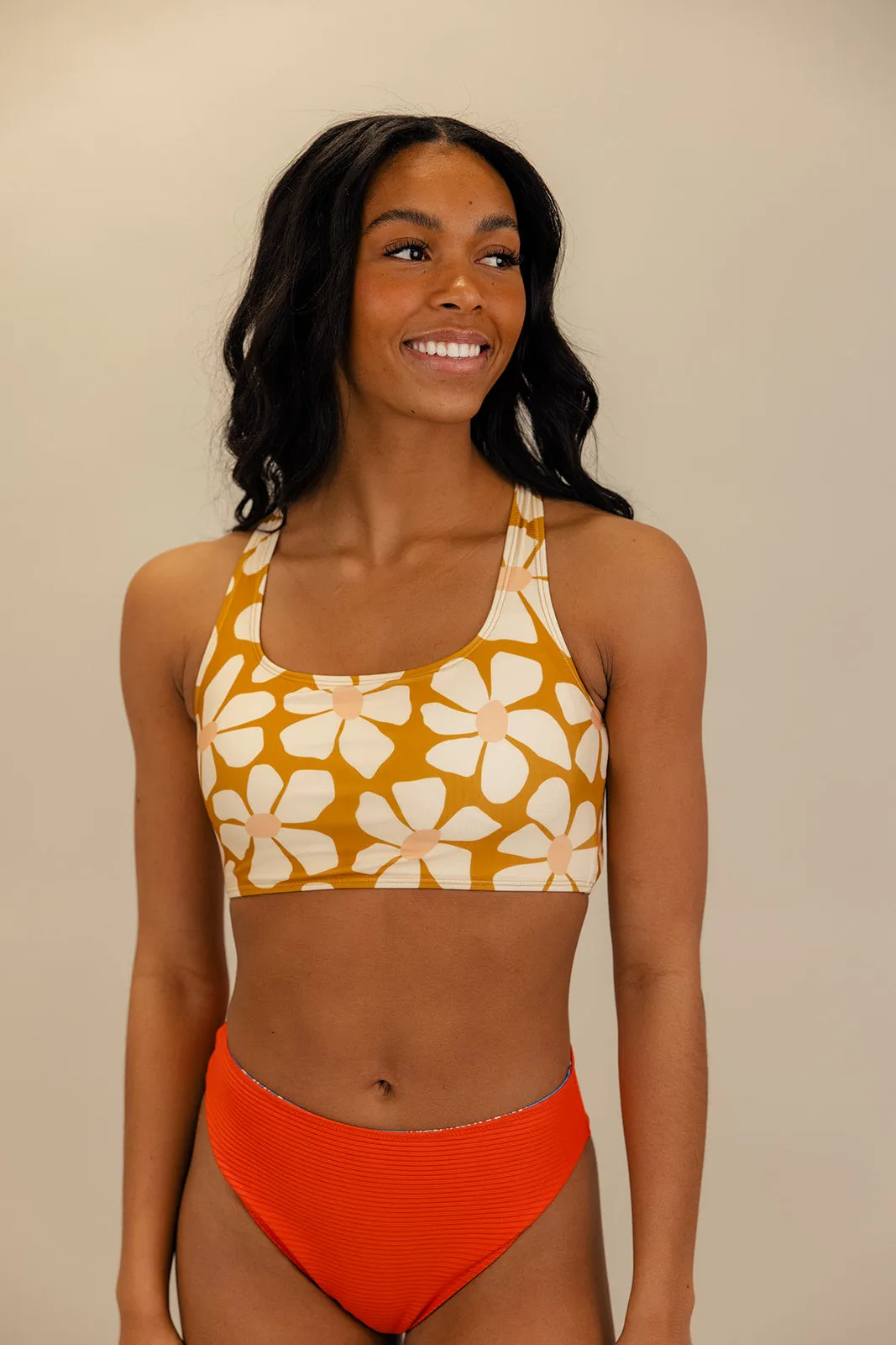 Solis Cross Up Crop